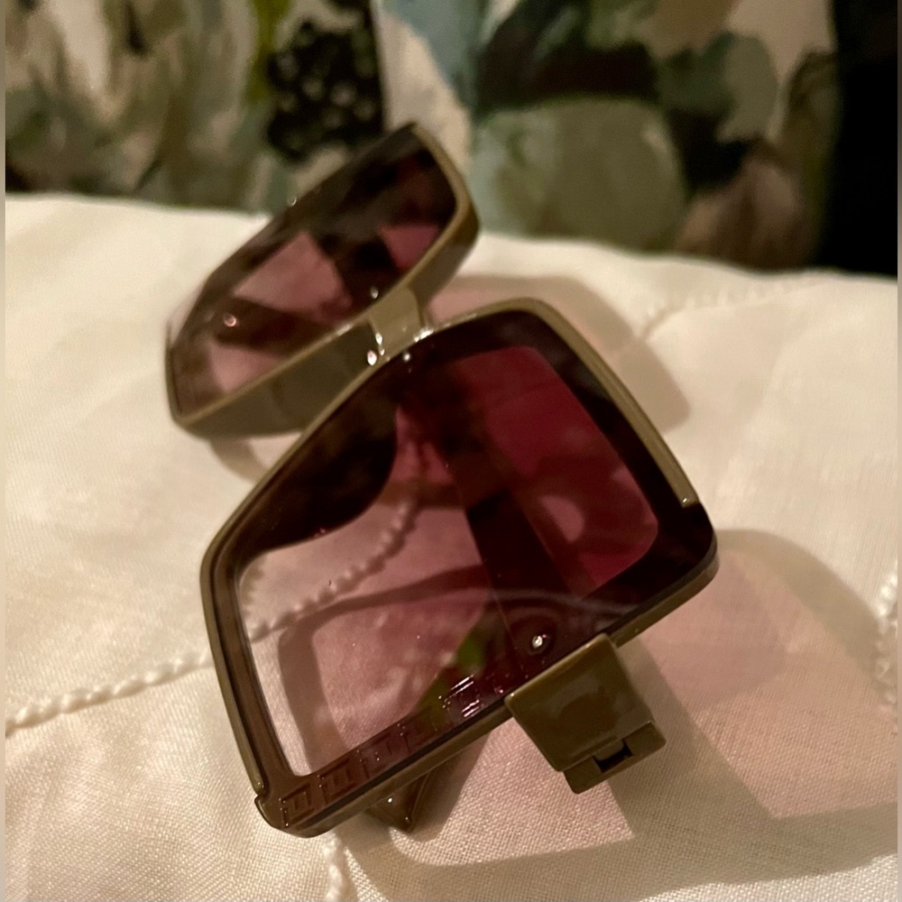 NIB - 𝐁𝐑𝐀𝐍𝐃 𝐍𝐄𝐖 𝑆𝑈𝑁𝐺𝐿𝐴𝑆𝑆𝐸𝑆! 😎 - Picture 4 of 8